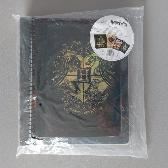 Warner Bros. Office Harry Potter Gift Set Notebooks Binder Bundle